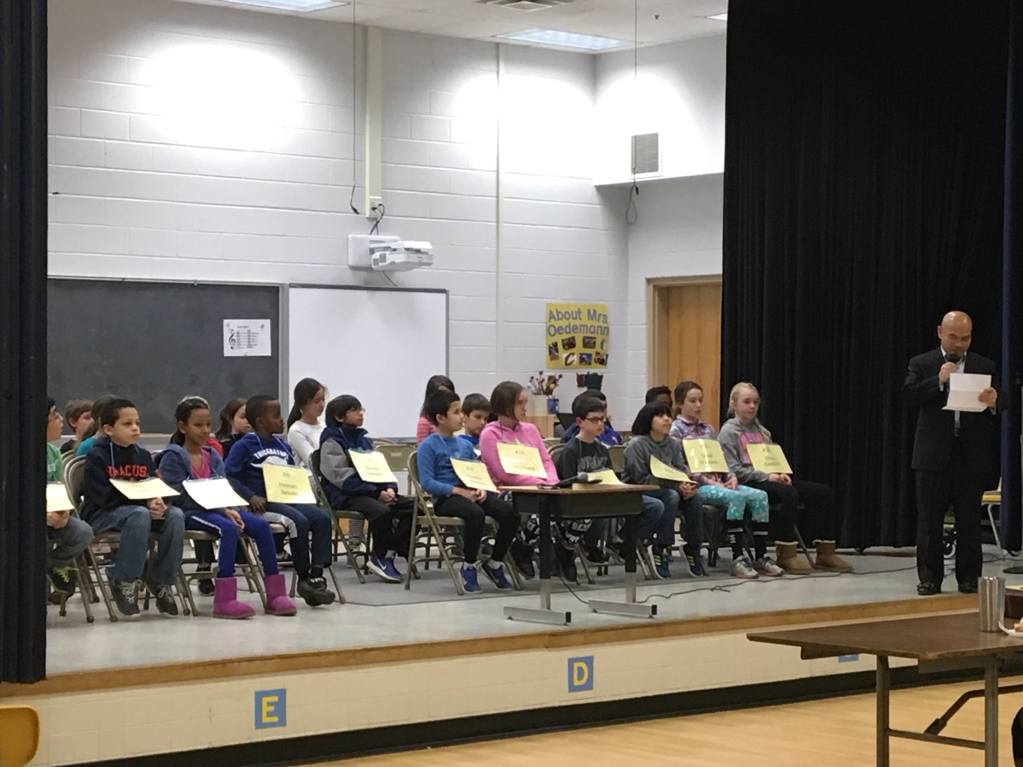 Spelling bee Image